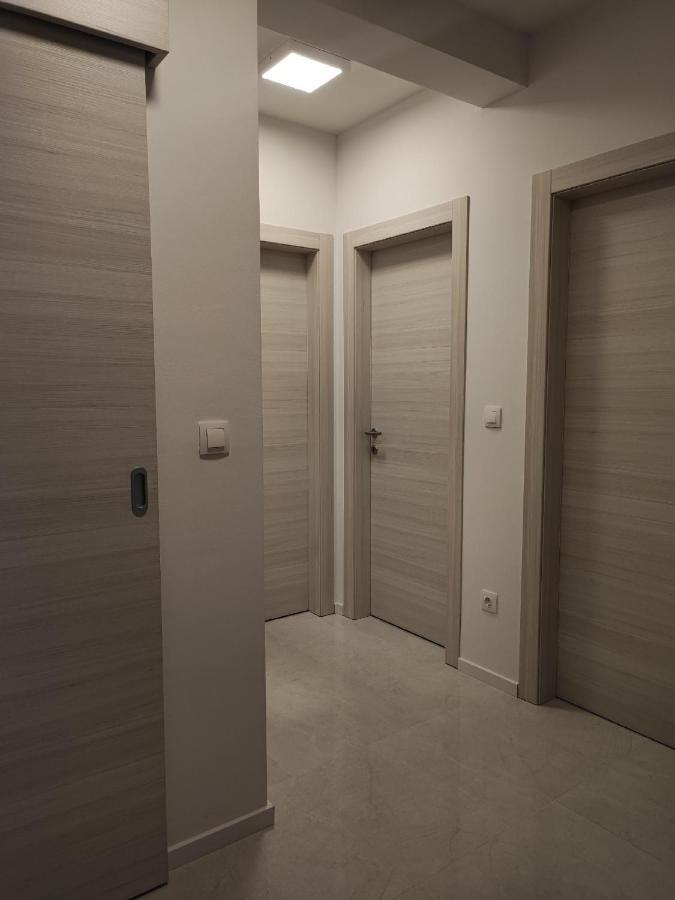 Apartman Plum - Self Check In, Free Parking Осиек Экстерьер фото